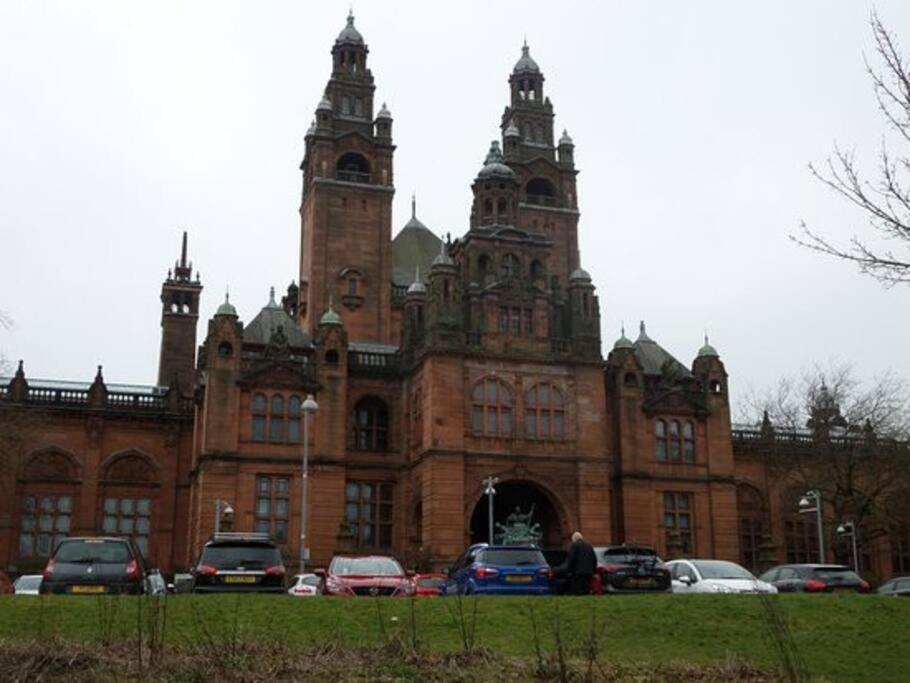 Fabulous Location, One Bedroom West End Flat, Just Off Byres Rd, Close To Sec & Hydro กลาสโกว์ ภายนอก รูปภาพ
